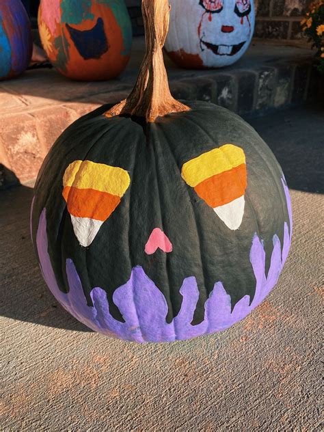 Painted Pumpkin 🎃 | Halloween pumpkin crafts, Halloween pumpkin diy, Cute pumpkin carving