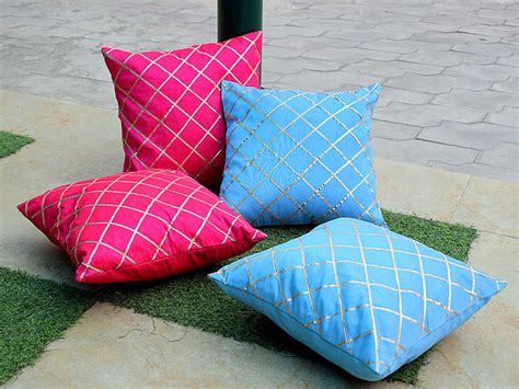 High end designs of handmade cushion covers for your homes, restaurants ...