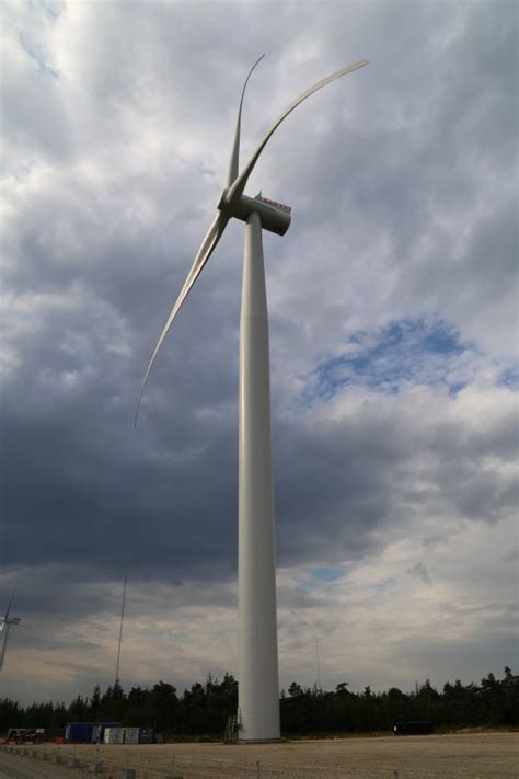 Siemens Wind Power A/S / SWT-7.0-154 / 7.0 MW prototype wind turbine ...