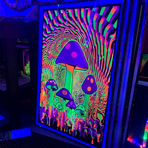 Mind Melt Mushroom Blacklight Poster🤩🍄 | Trippy painting, Hippie bedroom decor, Trippy room