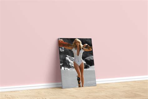 Farrah Fawcett Poster / Farrah Fawcett Canvas Wall Art / Vintage Woman ...