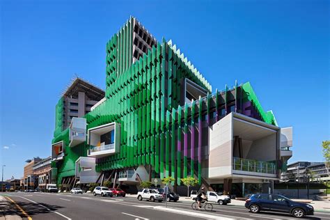 15 Examples of World's Most Impressive Hospital Architecture - RTF