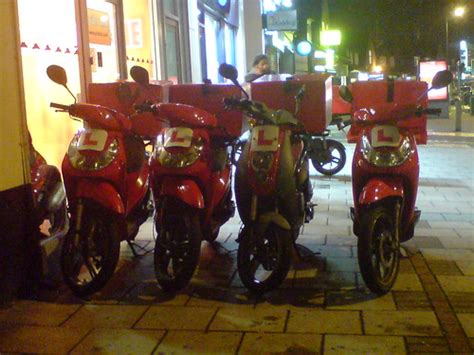 Pizza Hut delivery bikes | Kingsbury, London NW9. (This was … | Flickr