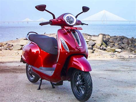 Bajaj Chetak beats TVS iQube - Electric scooter sales March 2020