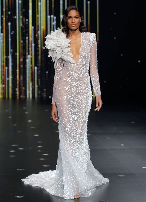 Pronovias Runway Show from Barcelona Bridal Fashion Week 2019 | Green Wedding Shoes