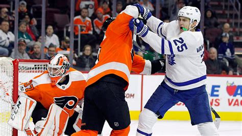 James van Riemsdyk expected to sign contract with Flyers