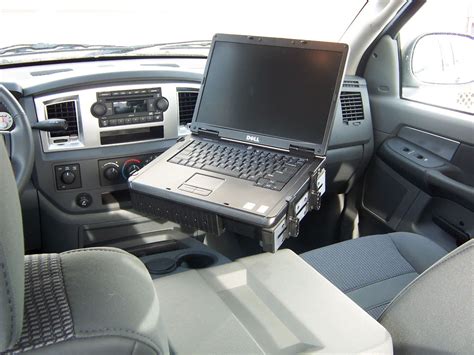 Device photos, images: Laptop car mount