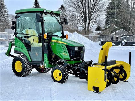 JOHN DEERE 1025R TRACTOR CAB & Front Snowblower | Farming Equipment | Barrie | Kijiji