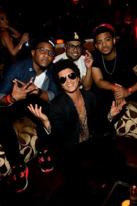 55 best Bruno Mars and Band images on Pinterest | Bruno mars, My life ...