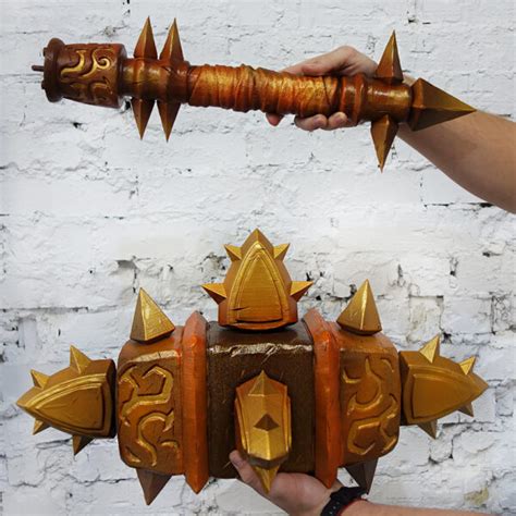 Sulfuras, Hand of Ragnaros from World of Warcraft, costumes from ...