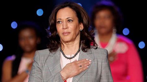 Sen. Kamala Harris in California appeals to black voters; pushes gender ...