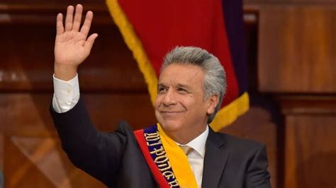 President Lenin Moreno takes office in Ecuador - BBC News