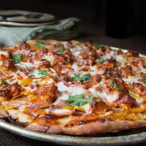 Tandoori Pizza - The Cheesy Bite