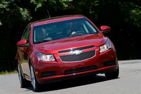 2012 Chevrolet Cruze Reviews and Rating | Motor Trend