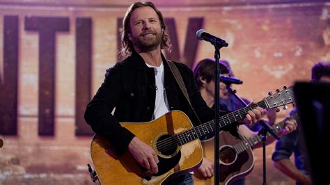 Country music star Dierks Bentley explains why he’s turned down acting jobs: 'Don't really want ...