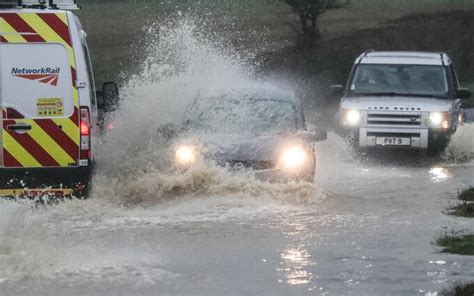 UK weather: More than 150 flood alerts as heavy rain to batter Britain