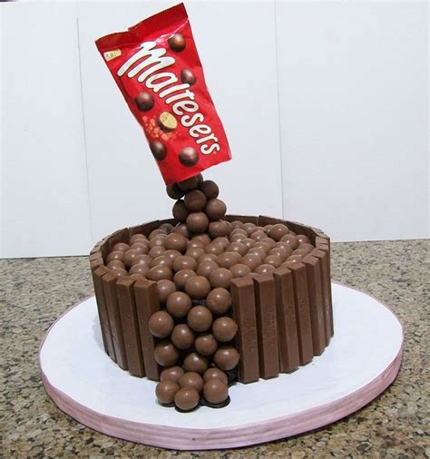 Kitkat & Maltesers | Maltesers chocolate, Malteser cake, Malteaser cake