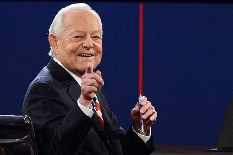 Legendary CBS newsman Bob Schieffer to step down