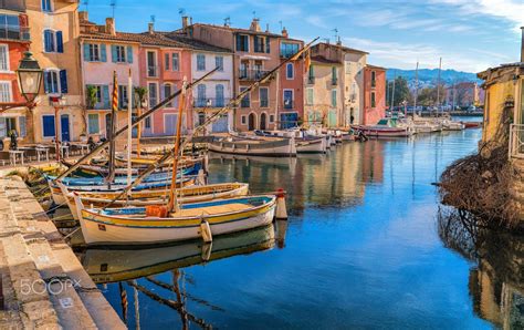 L'ile, Martigues , Provence, France Le Miroir aux oiseaux.... Derniers jours de Décembre , un ...