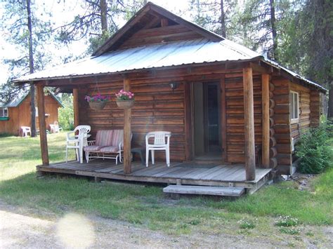 Swan Valley Centre Cabins - Doc's Log Has Parking and Waterfront ...