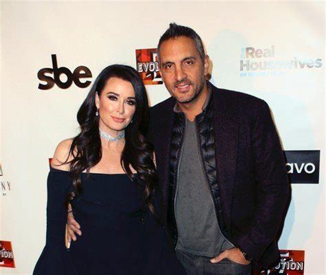 Real Housewives of Beverly Hills Star Kyle Richards Says A "Stupid ...