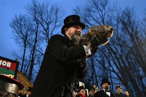 Punxsutawney Phil predicts an early spring at Groundhog Day festivities ...