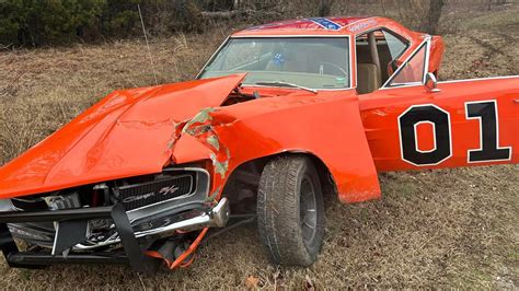 Them Duke Boys At It Again: General Lee Used In ‘Dukes Of Hazzard ...