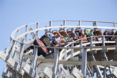 Gold Striker photo from California's Great America - CoasterBuzz