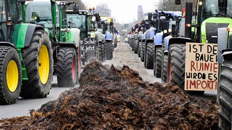 Özdemir zu Kürzungen in Landwirtschaft: "Haben überzogen" - ZDFheute