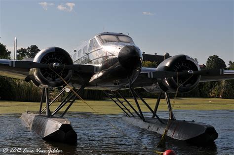 Bush plane/Beech 18 on floats - HyperScale Forums