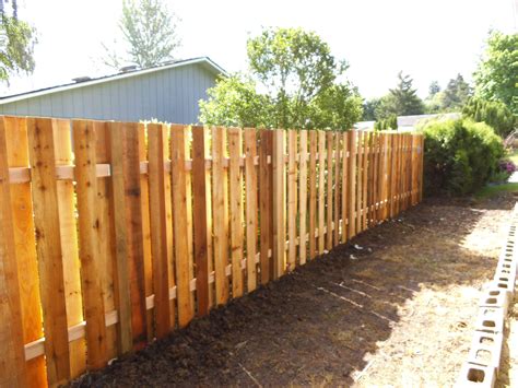 Alternating boards- good neighbor style fence 503-760-7725 | Good ...