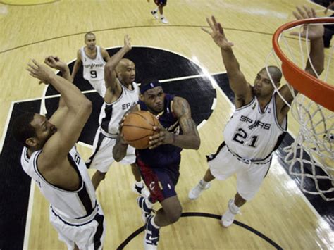 2007 NBA Finals : Game One - CBS News