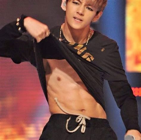 Pin by Ale V on 1 BTS V - Kim Taehyung in 2021 | Taehyung hot, Taehyung ...