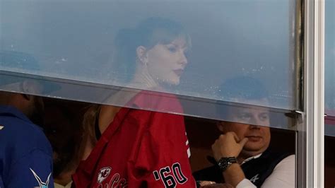 Taylor Swift returns to Arrowhead Stadium to see Travis Kelce and the ...