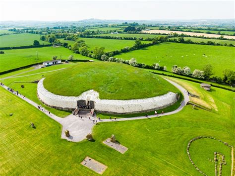 Ireland’s Newgrange Tomb: A Megalithic Hub of Mystical Curiosity