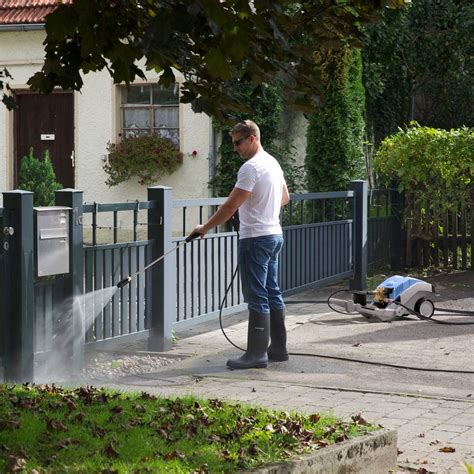 High-Pressure Cleaning