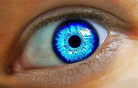 According To Science Blue Eyes Don't Actually Exist, They Are A Trick ...