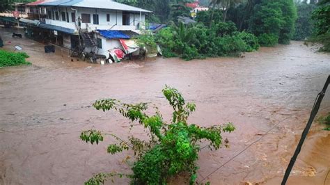 Landslip causes flash floods at Palakkayam