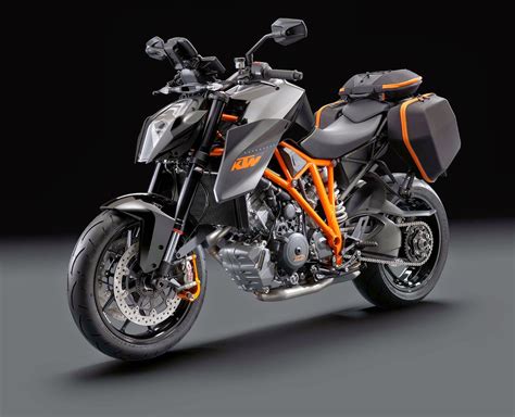 Classic Cars Reviews: KTM Duke - Exclusive Bikes