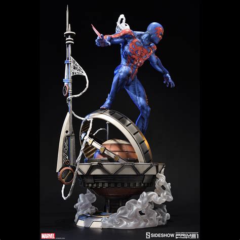 Spider-Man 2099 Statue - GeekAlerts