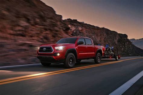 2023 Toyota Tacoma Specs, Price, MPG & Reviews | Cars.com