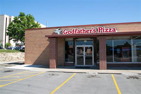 Godfather's Pizza Menu with Prices [Updated 2021] - TheFoodXP