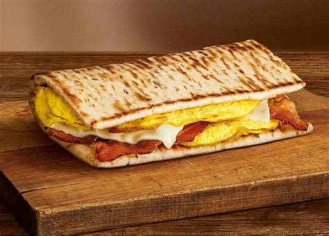 Subway Bacon, Egg White & Cheese on Flatbread Nutrition Facts