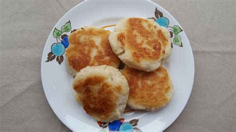 Irish Potato Cakes - Cheese and Chickpeas