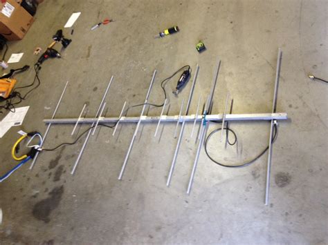 Created a Yagi DualBand 2m/70cm from old TV Antenna | Aaron KU6Z Blog