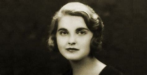 Barbara Hutton Biography - Facts, Childhood, Family Life & Achievements