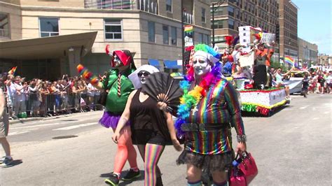 Chicago Pride Parade route stays in Boystown, Lakeview - ABC7 Chicago