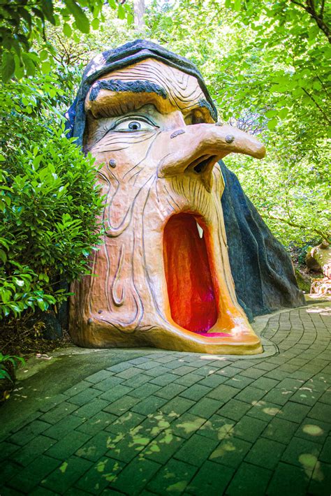 Oaks Park vs. the Enchanted Forest: An Oregon Amusement Park Showdown | Portland Monthly