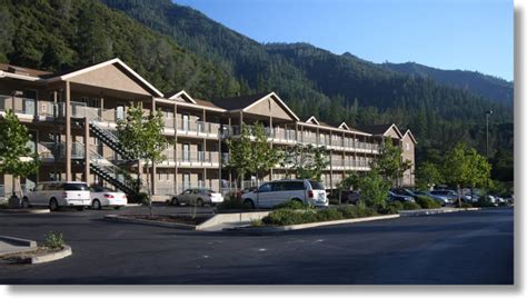 Yosemite Lodging: The Yosemite View Lodge, El Portal, California