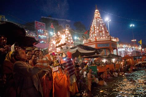 The Profound Power of the Haridwar Ganga Aarti